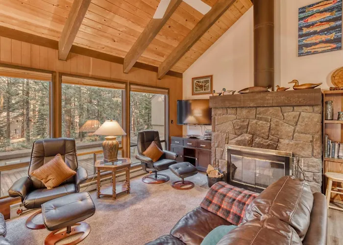 Ridge Cabin 022