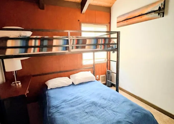 Rc8 - Cute & Cozy Cabin